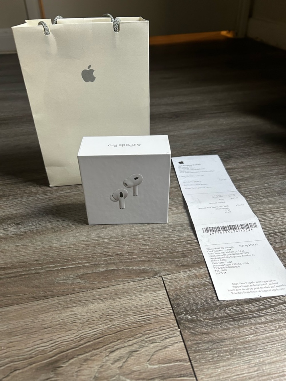 Apple AirPods Pro (2nd generation) White — Receipt included